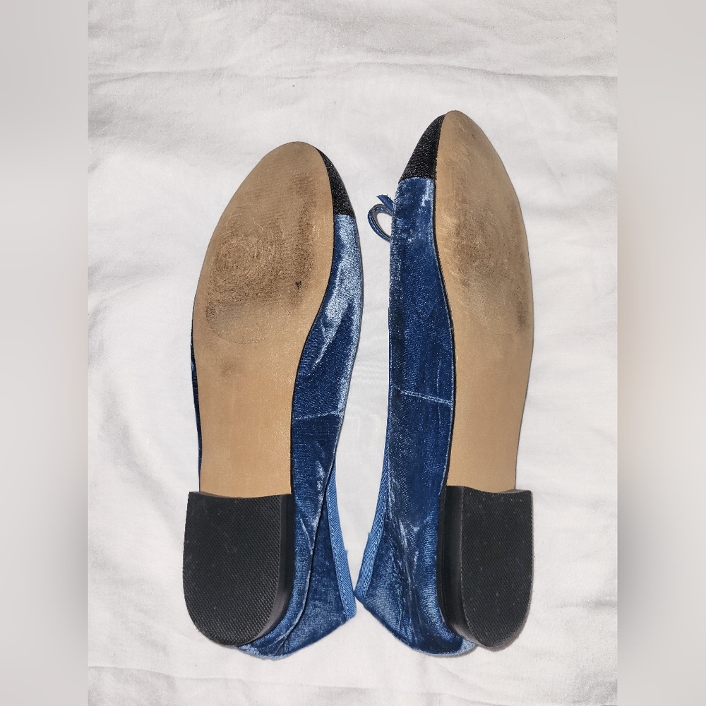Steve Madden Blue Velvet Women's Flats Used* - Picture 3 of 3